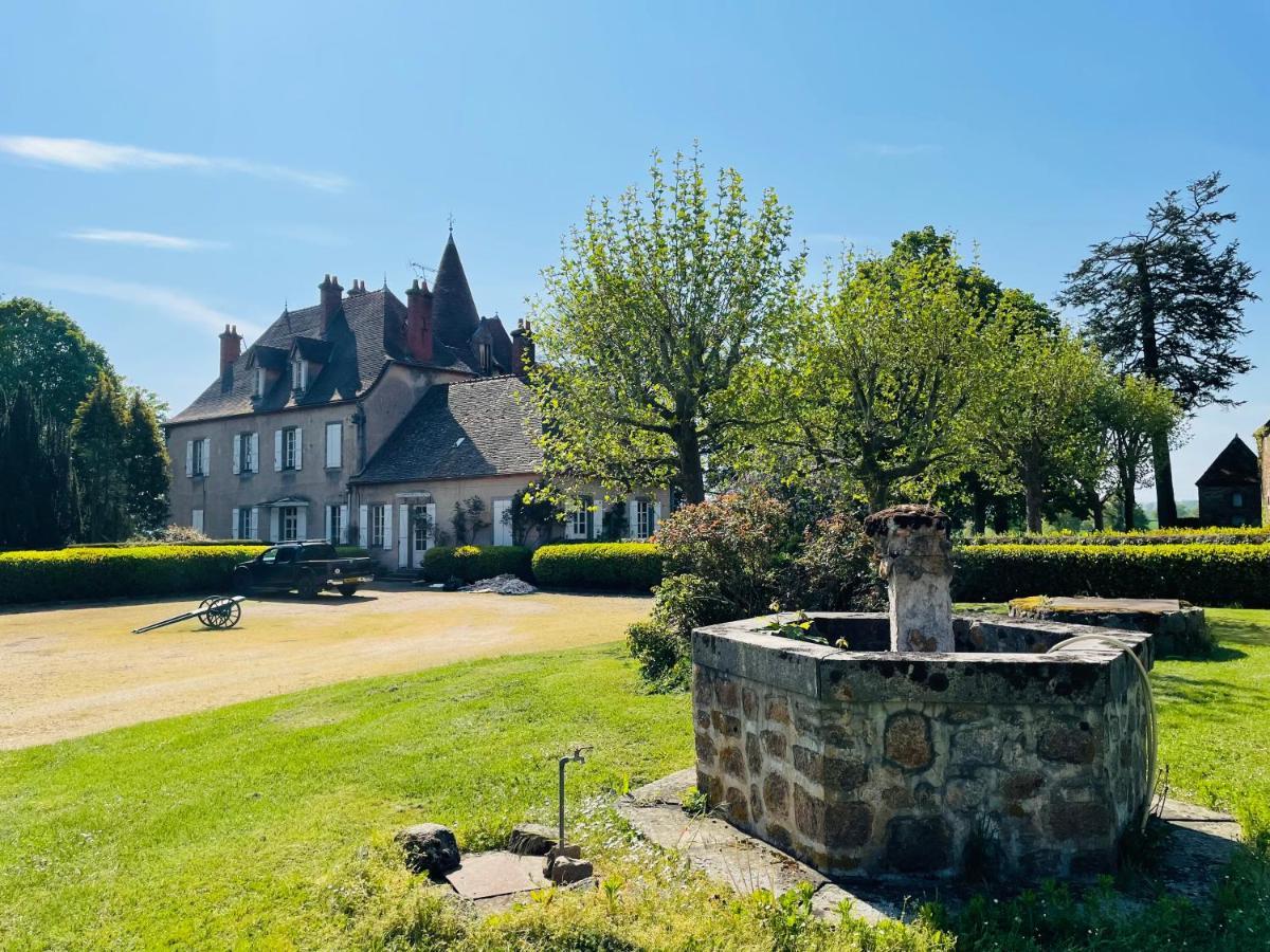 Chateau De Bruges Lapeyrouse Exterior photo